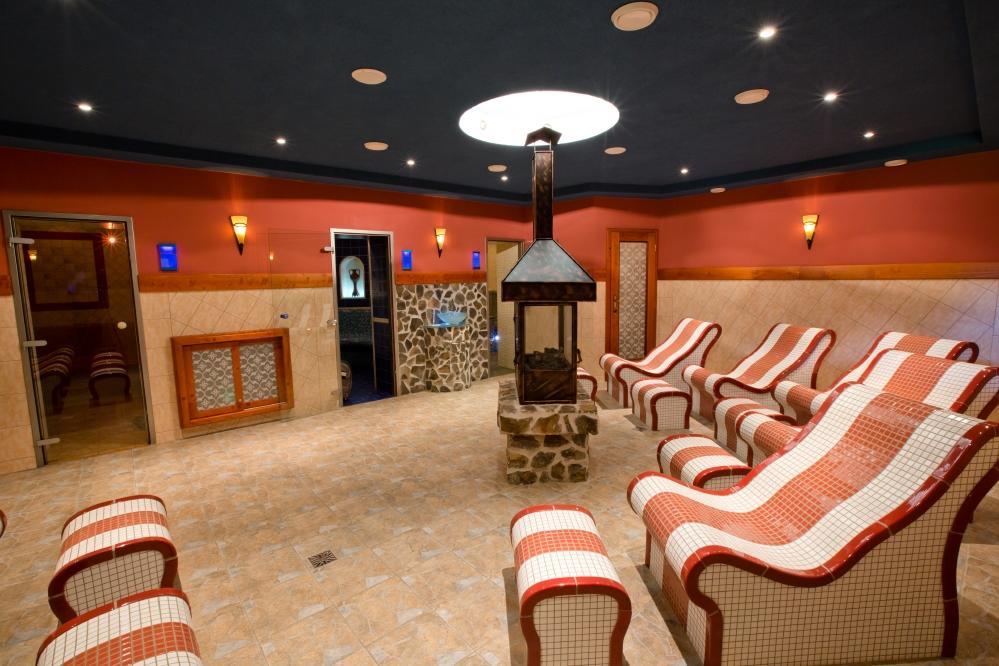 Vitanová Hotel Gobor المظهر الخارجي الصورة